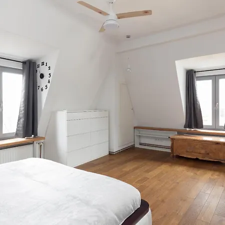 Nowy Swiat Extraordinary Apartment Warsaw